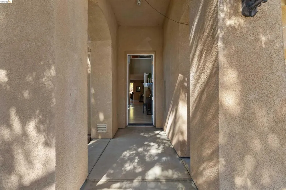1842 Sanger Peak Way Antioch, CA 94531