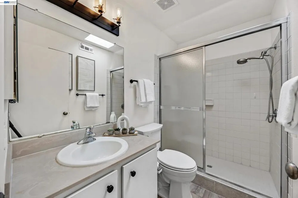4042 Rennellwood Way Pleasanton, CA 94566