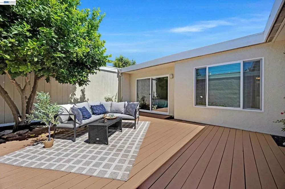 4042 Rennellwood Way Pleasanton, CA 94566