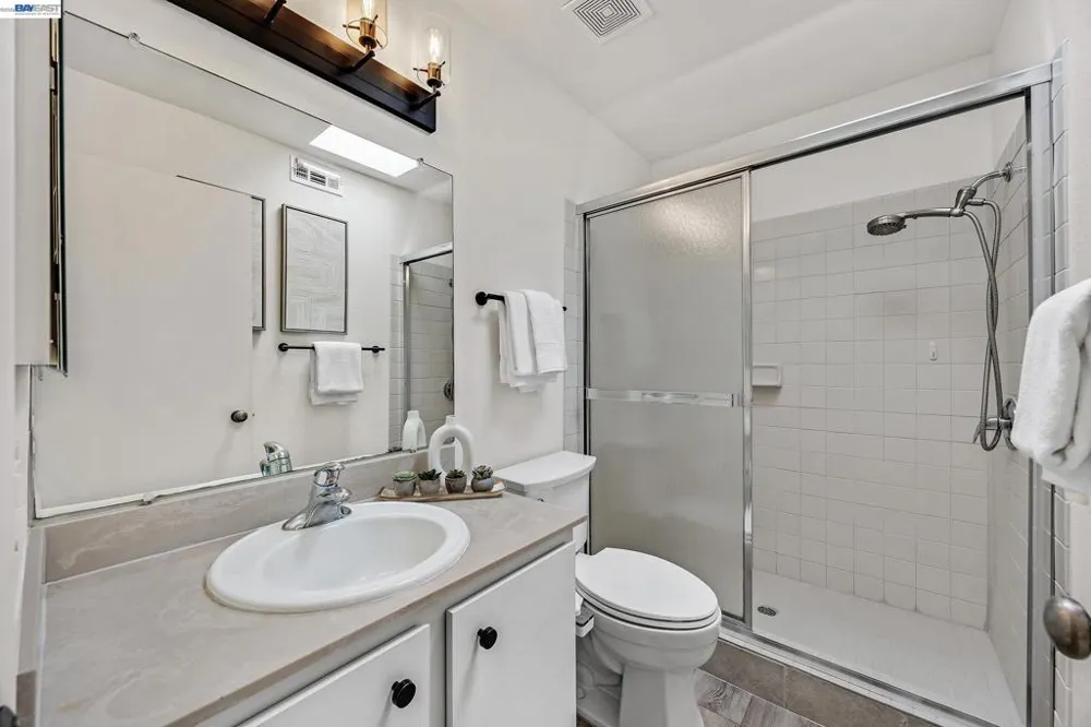 4042 Rennellwood Way Pleasanton, CA 94566
