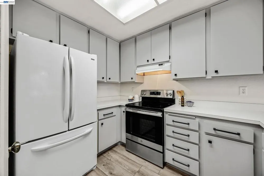 4042 Rennellwood Way Pleasanton, CA 94566