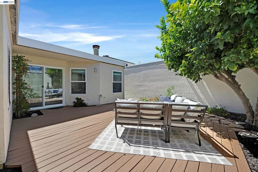 4042 Rennellwood Way Pleasanton, CA 94566