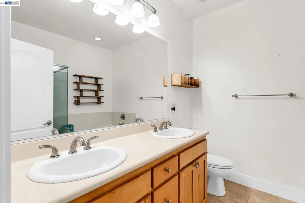 6003 Old Quarry Loop Oakland, CA 94605