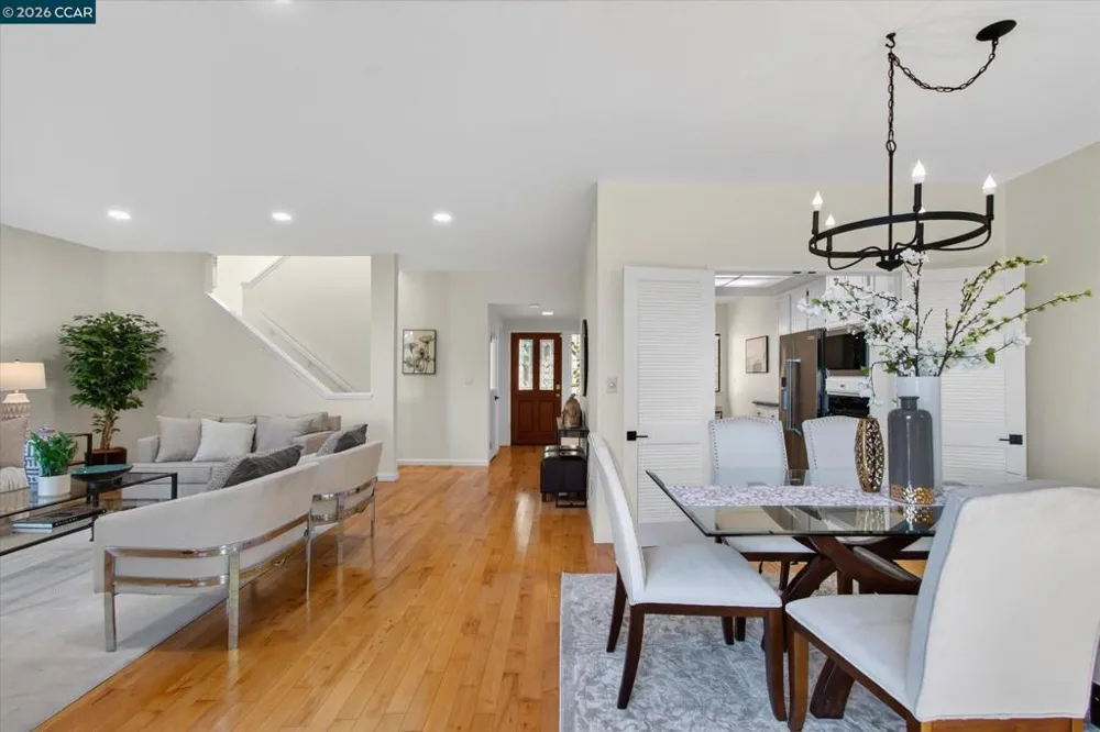 1989 Robin Ridge Ct Walnut Creek, CA 94597