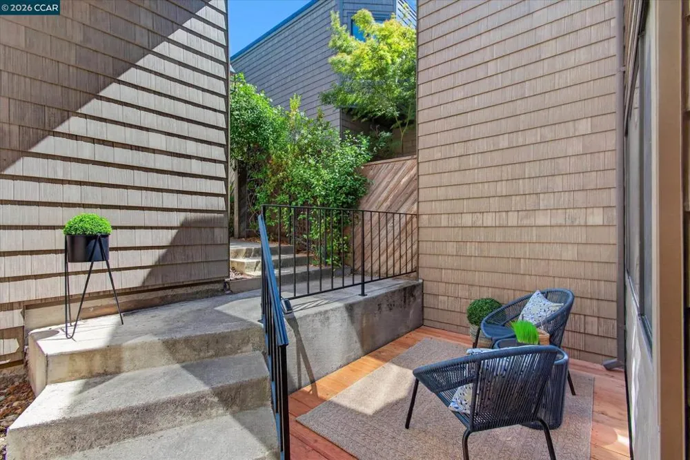 1989 Robin Ridge Ct Walnut Creek, CA 94597