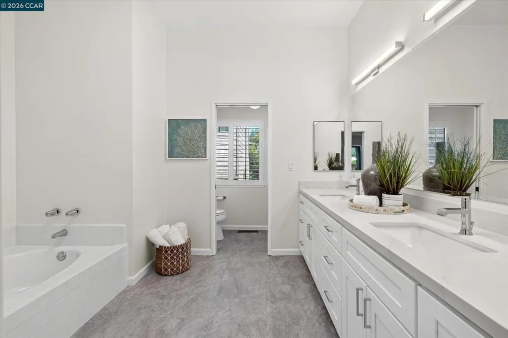 1989 Robin Ridge Ct Walnut Creek, CA 94597