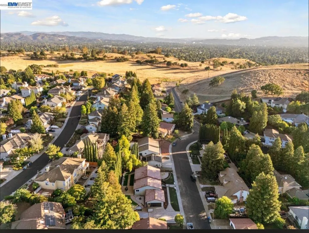 1084 Jamie Dr Concord, CA 94518