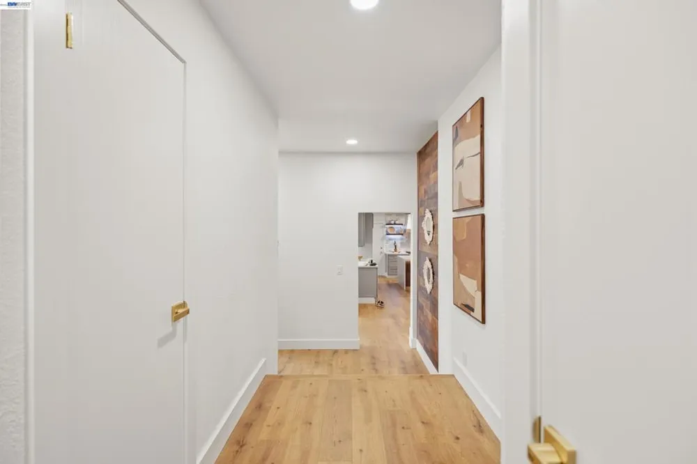 1084 Jamie Dr Concord, CA 94518