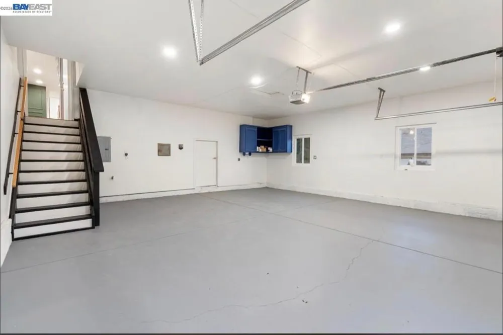 1084 Jamie Dr Concord, CA 94518