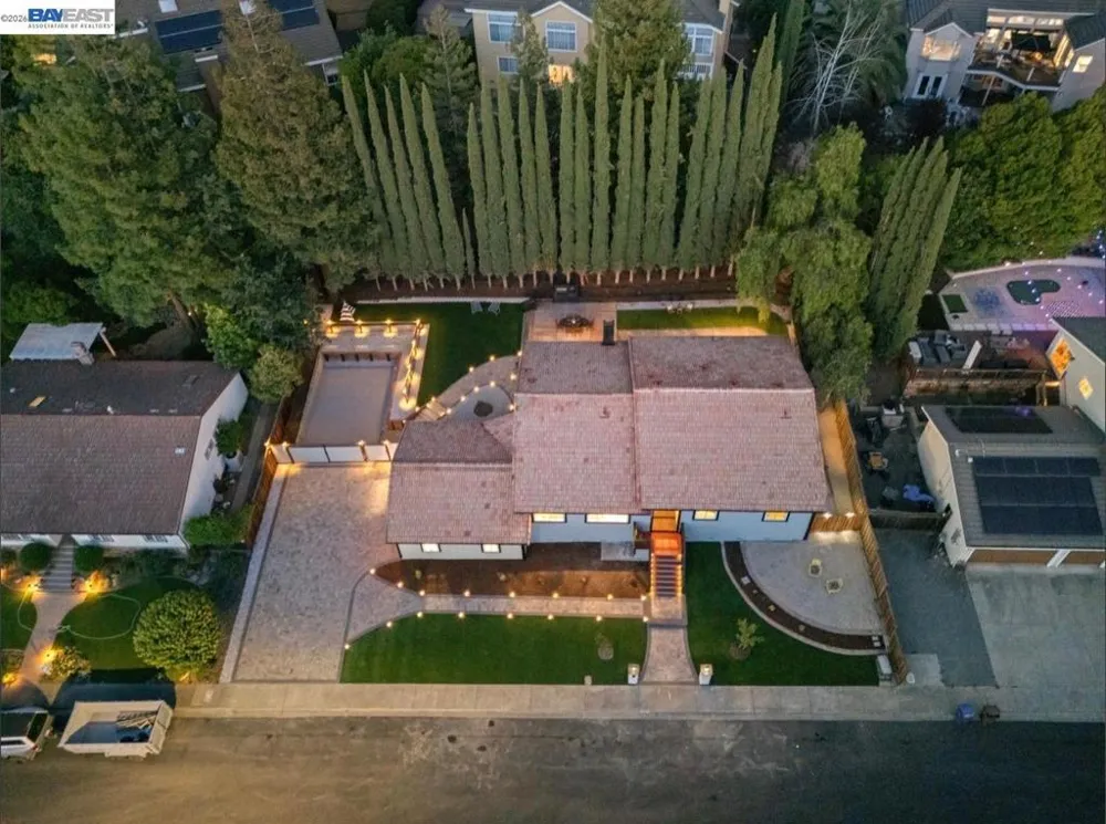 1084 Jamie Dr Concord, CA 94518