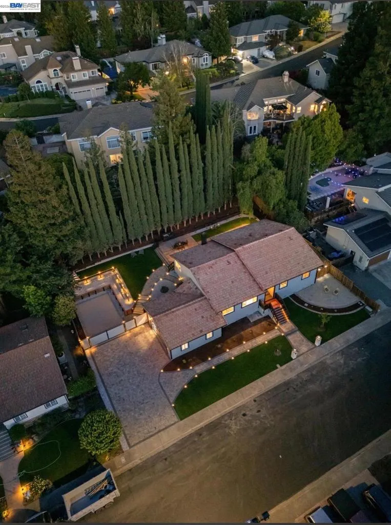 1084 Jamie Dr Concord, CA 94518