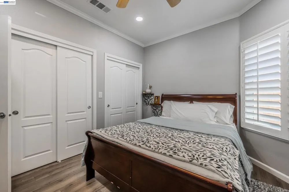 3448 E Howard Ct Visalia, CA 93292