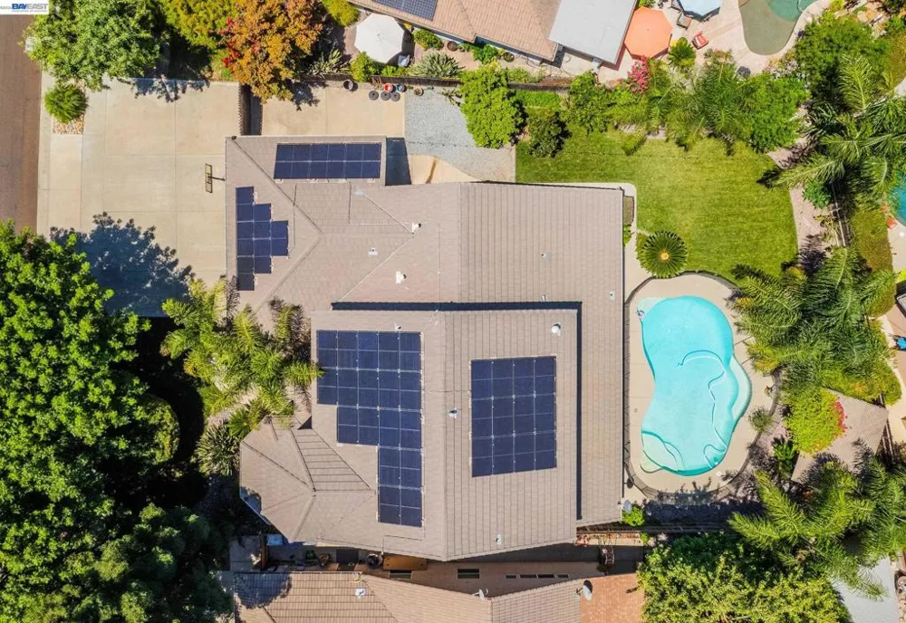 3448 E Howard Ct Visalia, CA 93292