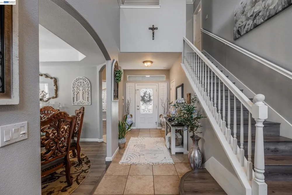3448 E Howard Ct Visalia, CA 93292