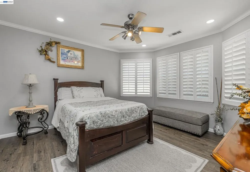 3448 E Howard Ct Visalia, CA 93292