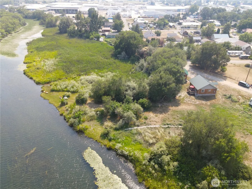 1511 Alder Street Oroville, WA 98844