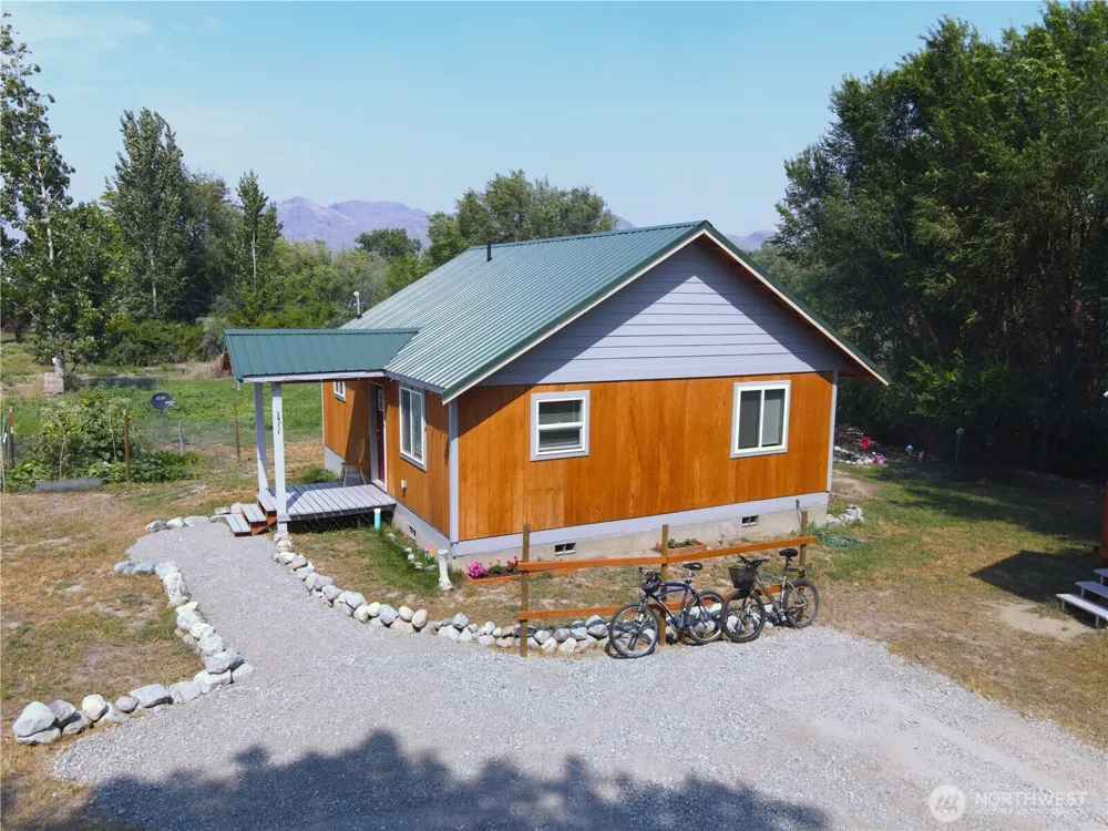 1511 Alder Street Oroville, WA 98844