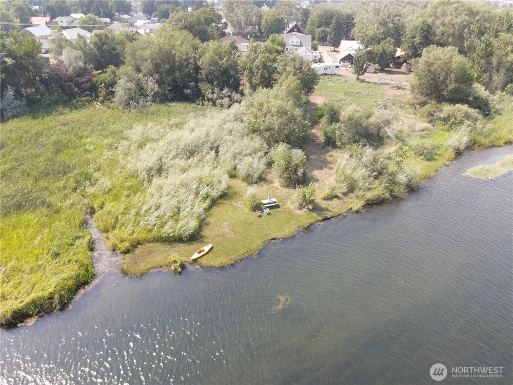 1511 Alder Street Oroville, WA 98844