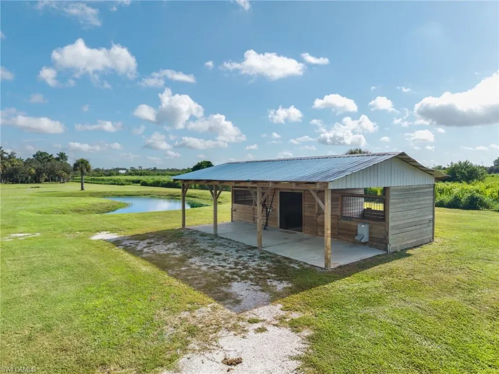 19481 S River Road Alva, FL 33920