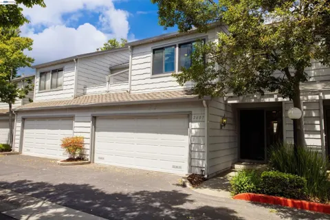 2607 Sierra Village Ct
