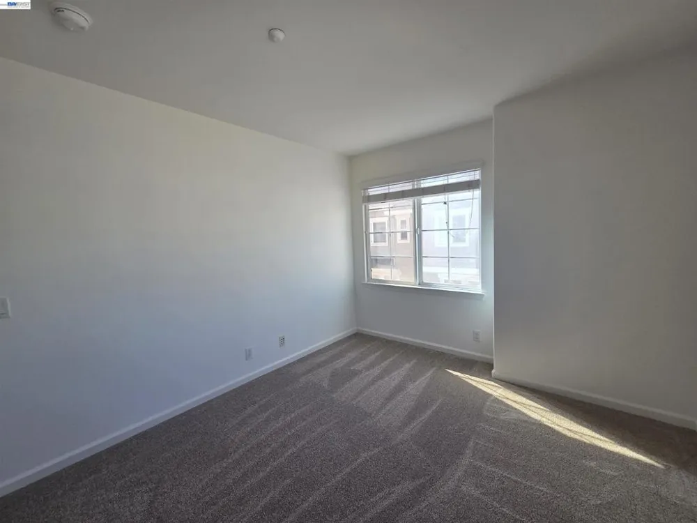 2985 First Street Livermore, CA 94551