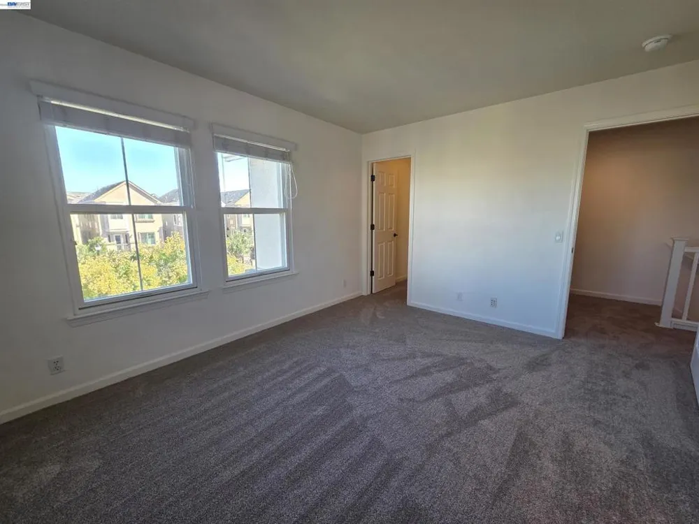 2985 First Street Livermore, CA 94551