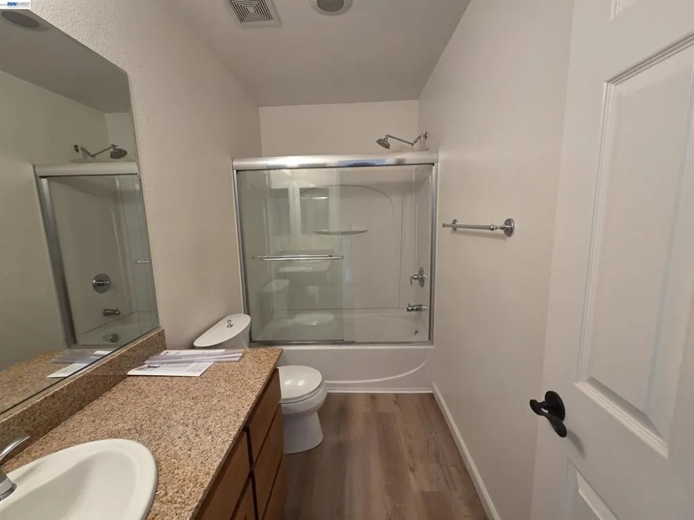 2985 First Street Livermore, CA 94551