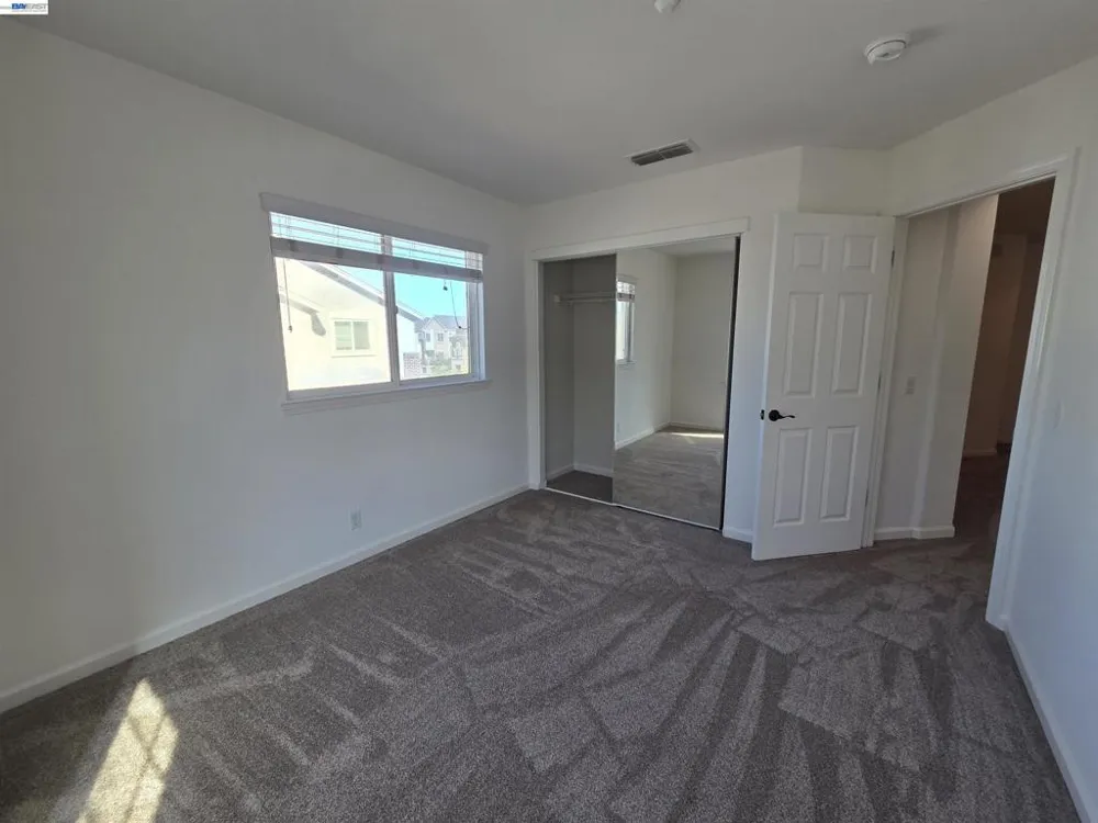 2985 First Street Livermore, CA 94551