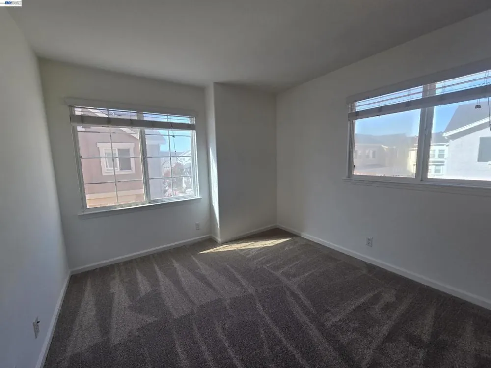 2985 First Street Livermore, CA 94551