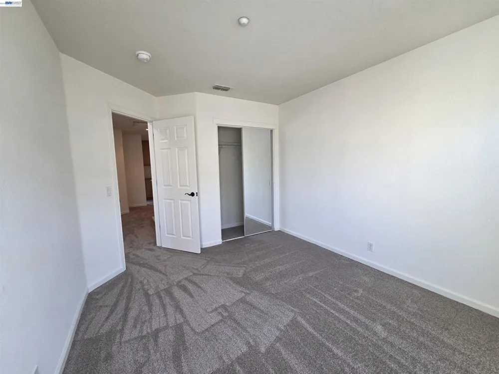 2985 First Street Livermore, CA 94551