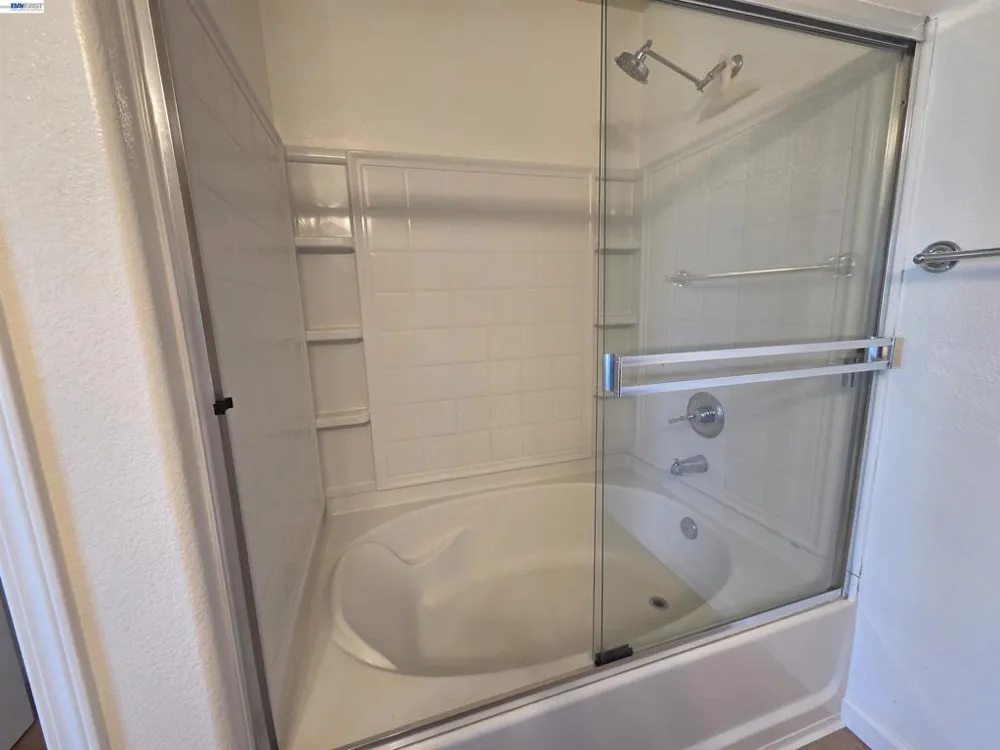 2985 First Street Livermore, CA 94551