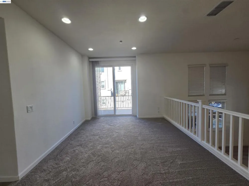 2985 First Street Livermore, CA 94551