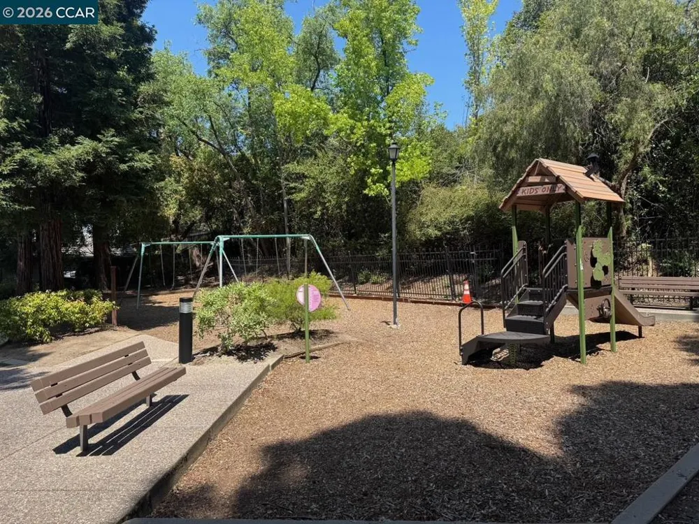 612 Julpun Loop Clayton, CA 94517