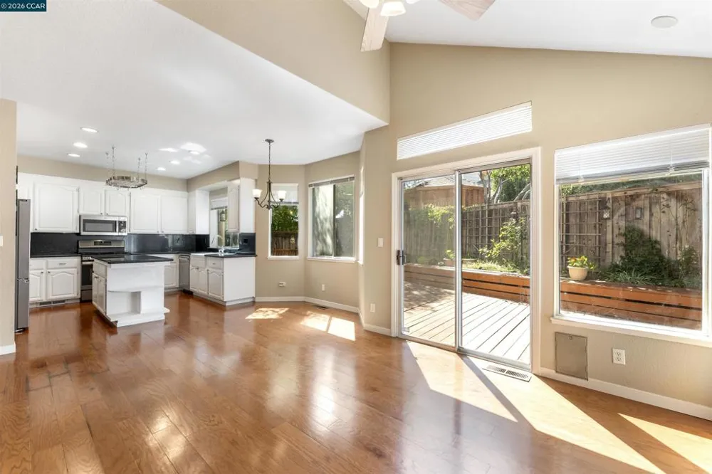 612 Julpun Loop Clayton, CA 94517
