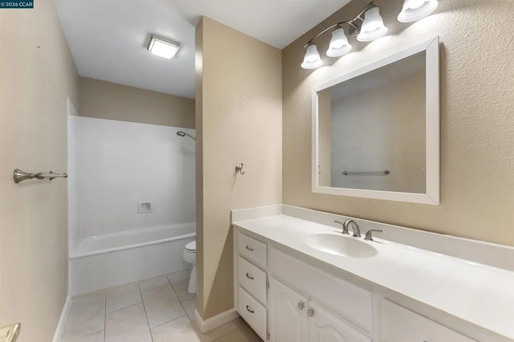 612 Julpun Loop Clayton, CA 94517