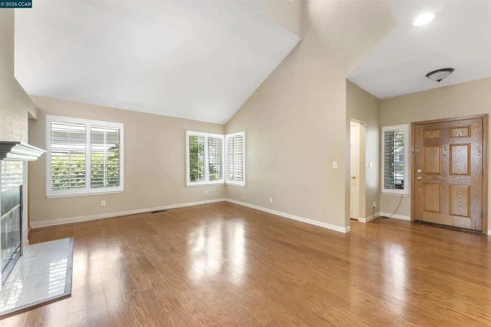 612 Julpun Loop Clayton, CA 94517