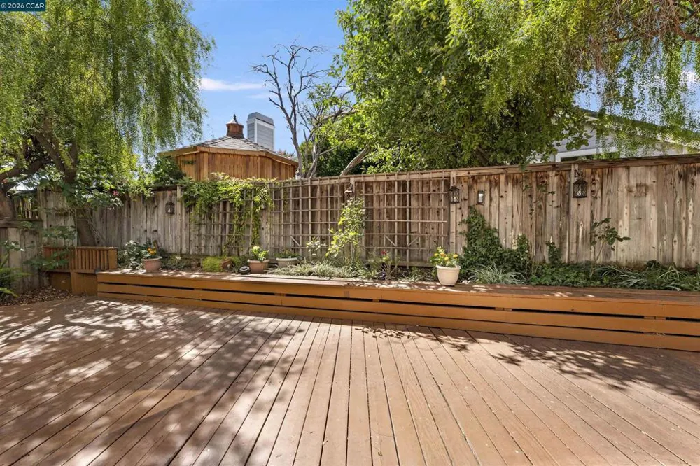 612 Julpun Loop Clayton, CA 94517