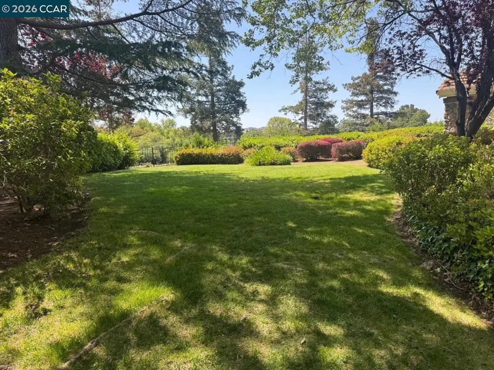 612 Julpun Loop Clayton, CA 94517