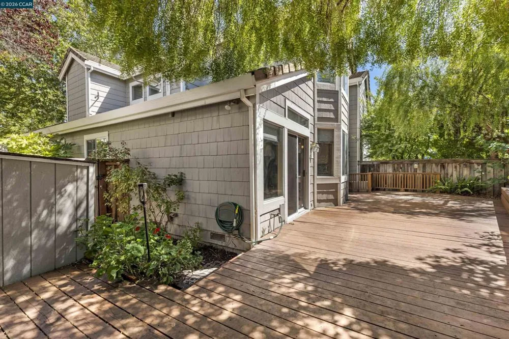 612 Julpun Loop Clayton, CA 94517