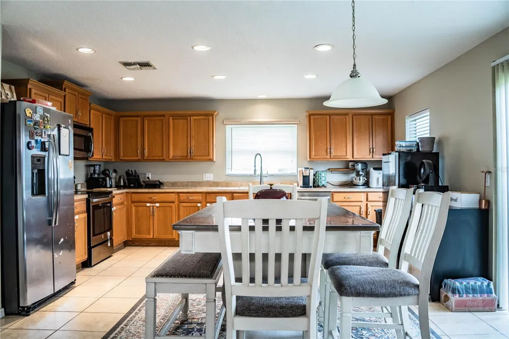 6015 CHAMPLAIN PASS Lakeland, FL 33805