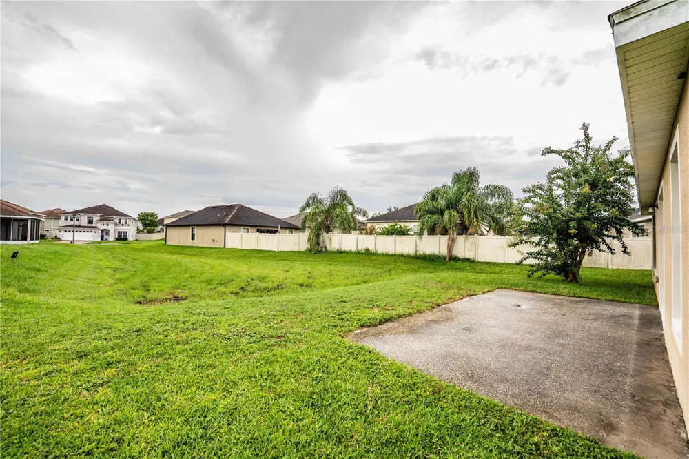 6015 CHAMPLAIN PASS Lakeland, FL 33805