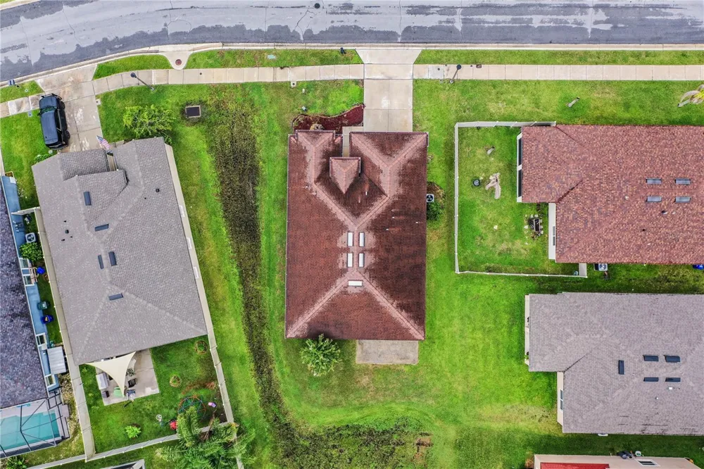 6015 CHAMPLAIN PASS Lakeland, FL 33805