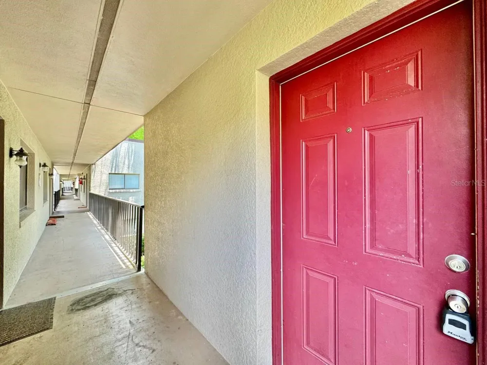 11703 RAINTREE VILLAGE BOULEVARD #C Tampa, FL 33617