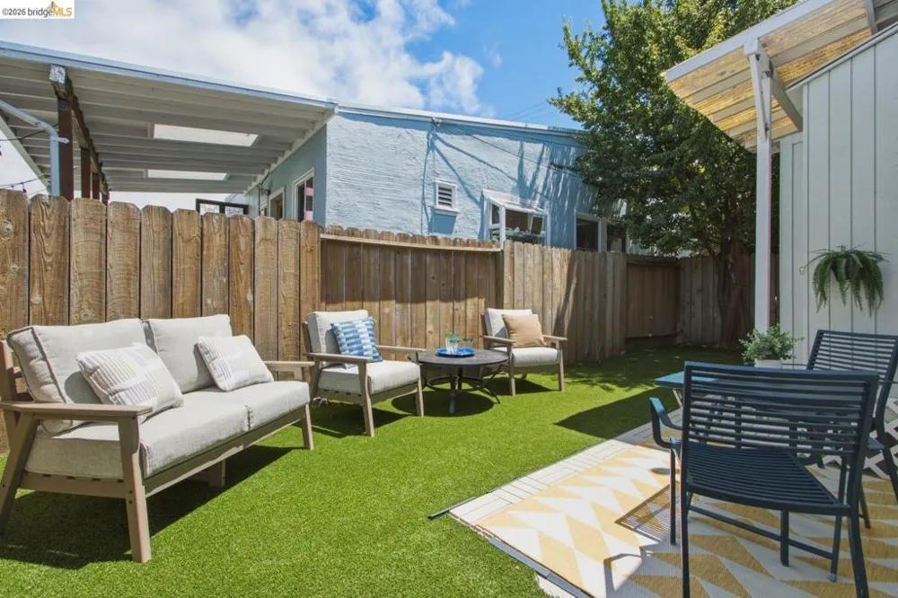 2081 Bonar St Berkeley, CA 94702