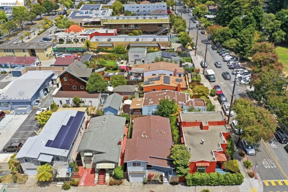 2081 Bonar St Berkeley, CA 94702