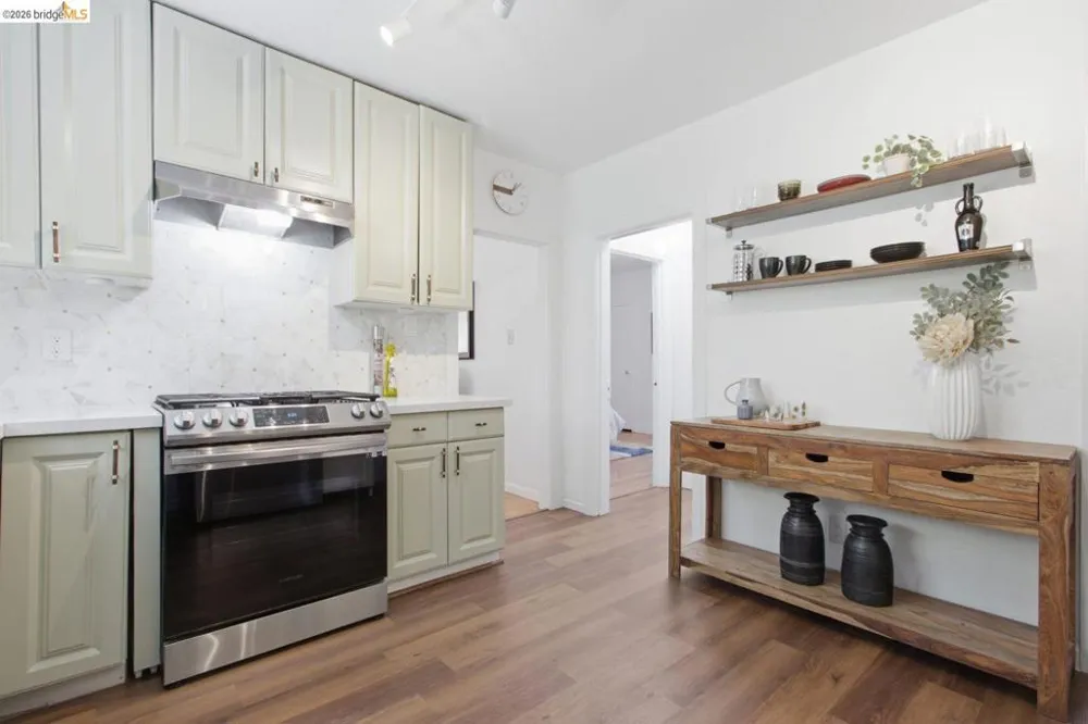 2081 Bonar St Berkeley, CA 94702