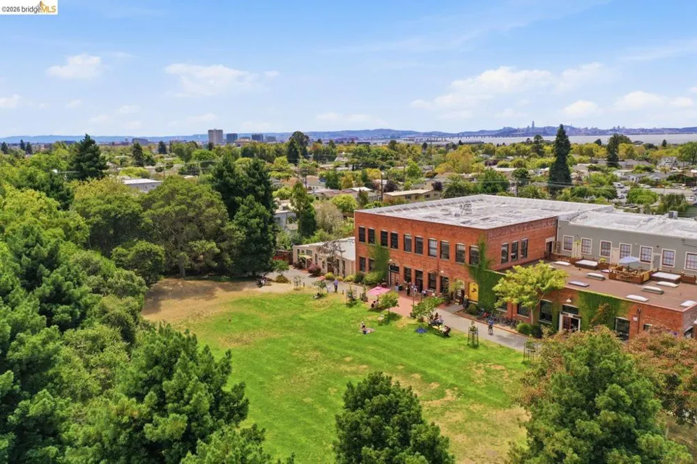 2081 Bonar St Berkeley, CA 94702