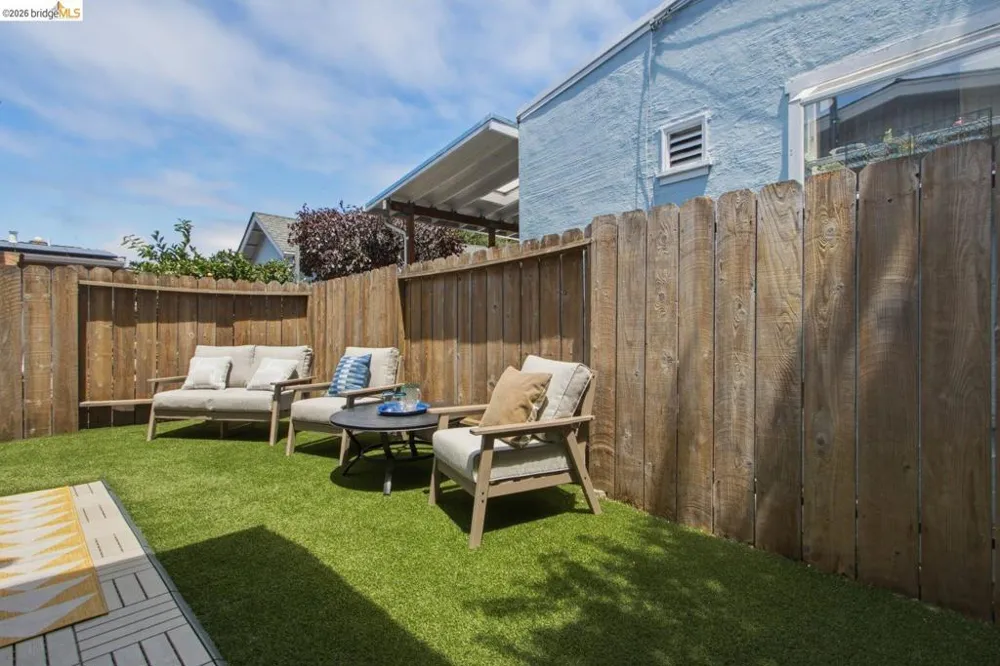 2081 Bonar St Berkeley, CA 94702