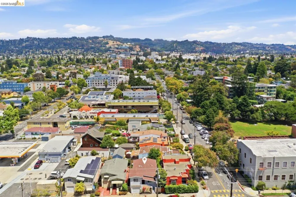 2081 Bonar St Berkeley, CA 94702