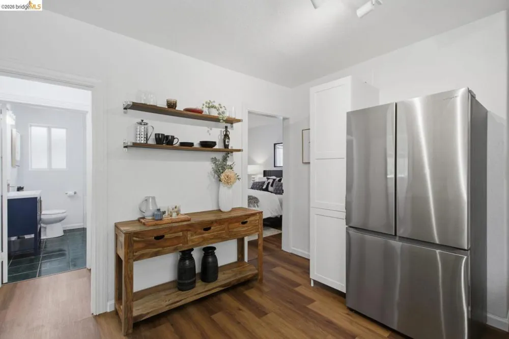 2081 Bonar St Berkeley, CA 94702